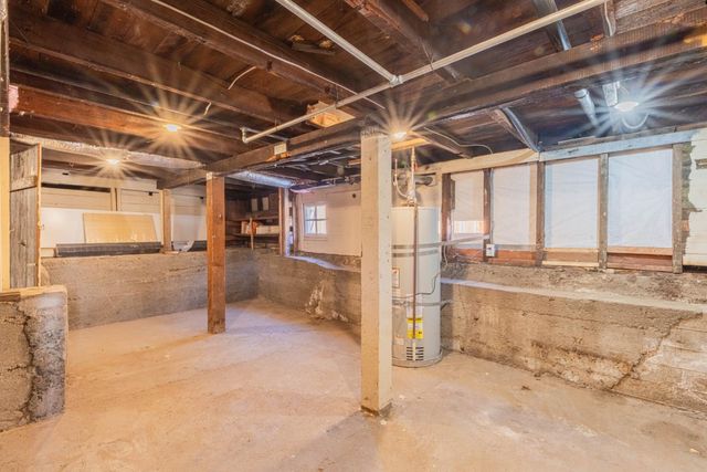 1231 8th Street, Monterey, CA 93940