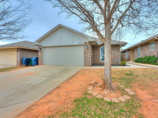 1013 Denmark Street, Yukon, OK 73099