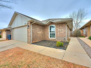 1013 Denmark Street, Yukon, OK 73099
