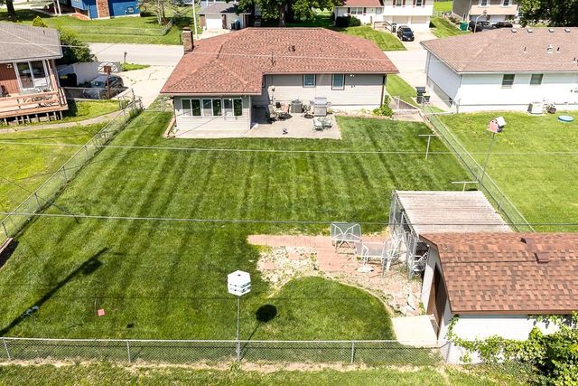 260 Holiday Drive, Lansing, KS 66043