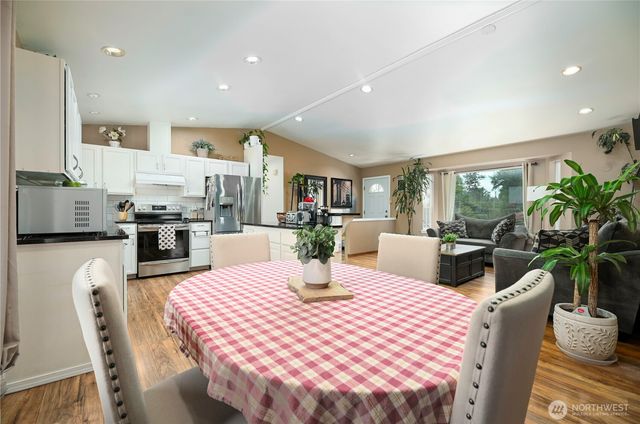 9103 74th Street SE, Snohomish, WA 98290
