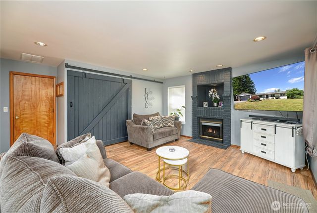 9103 74th Street SE, Snohomish, WA 98290