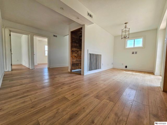 2521 Polk Street, Omaha, NE 68107