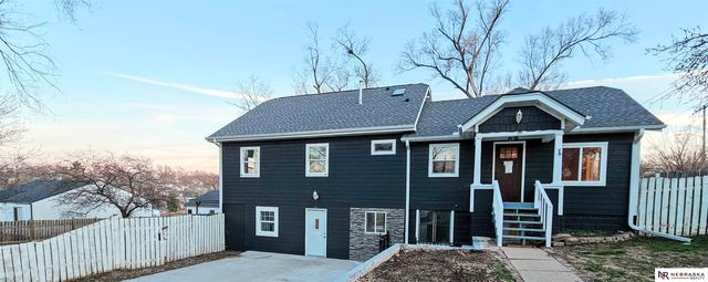 2521 Polk Street, Omaha, NE 68107