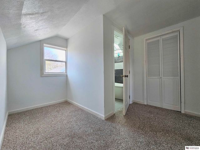 2521 Polk Street, Omaha, NE 68107