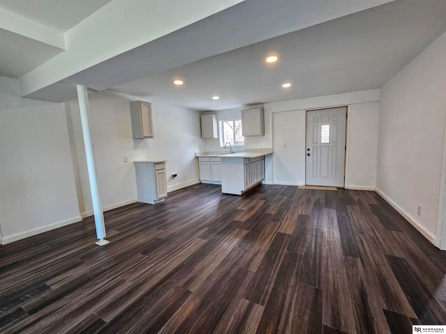 2521 Polk Street, Omaha, NE 68107