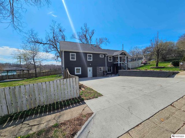 2521 Polk Street, Omaha, NE 68107