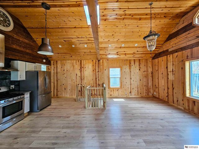 2521 Polk Street, Omaha, NE 68107