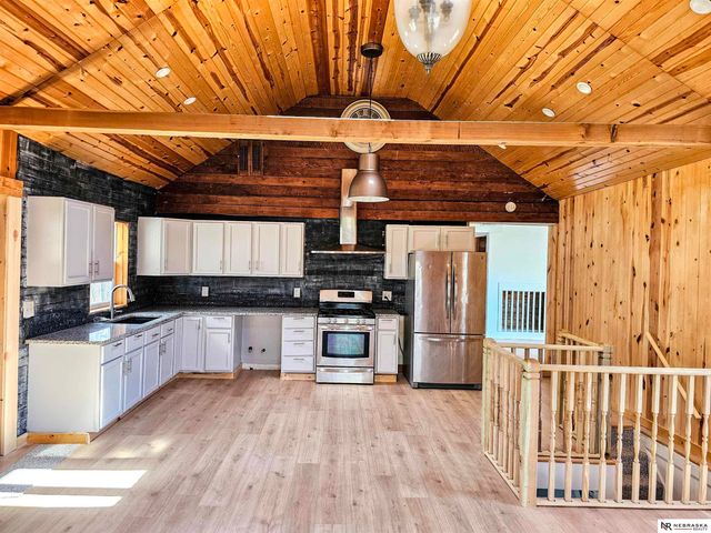2521 Polk Street, Omaha, NE 68107