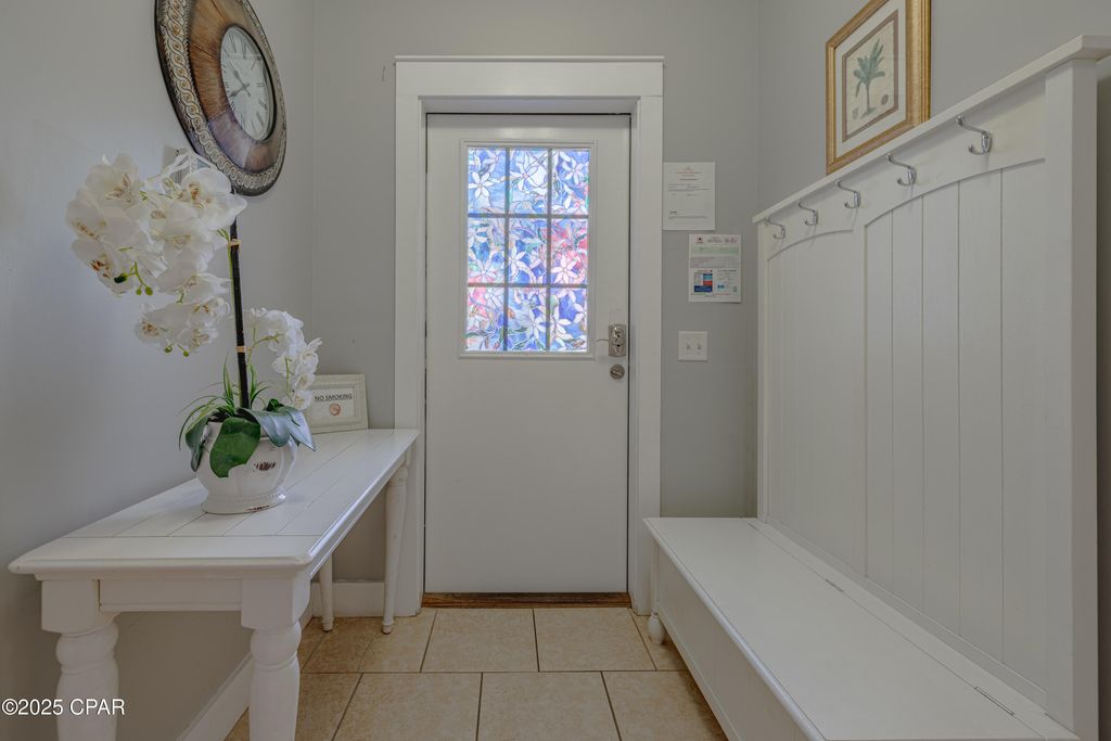 Image 11 of property listing at 8410 Thomas Drive 4, Panama City Beach, FL 32408