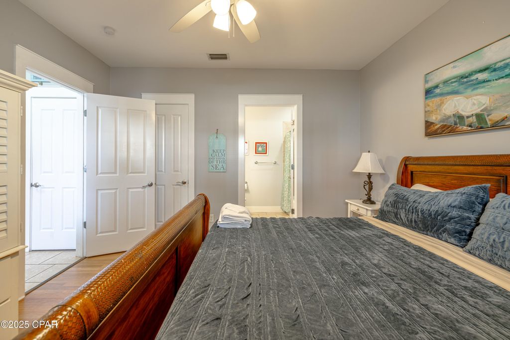 Image 18 of property listing at 8410 Thomas Drive 4, Panama City Beach, FL 32408