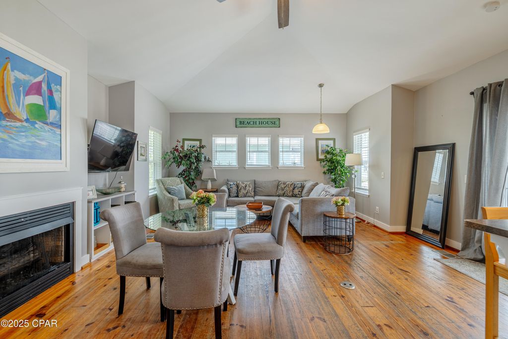 Image 25 of property listing at 8410 Thomas Drive 4, Panama City Beach, FL 32408