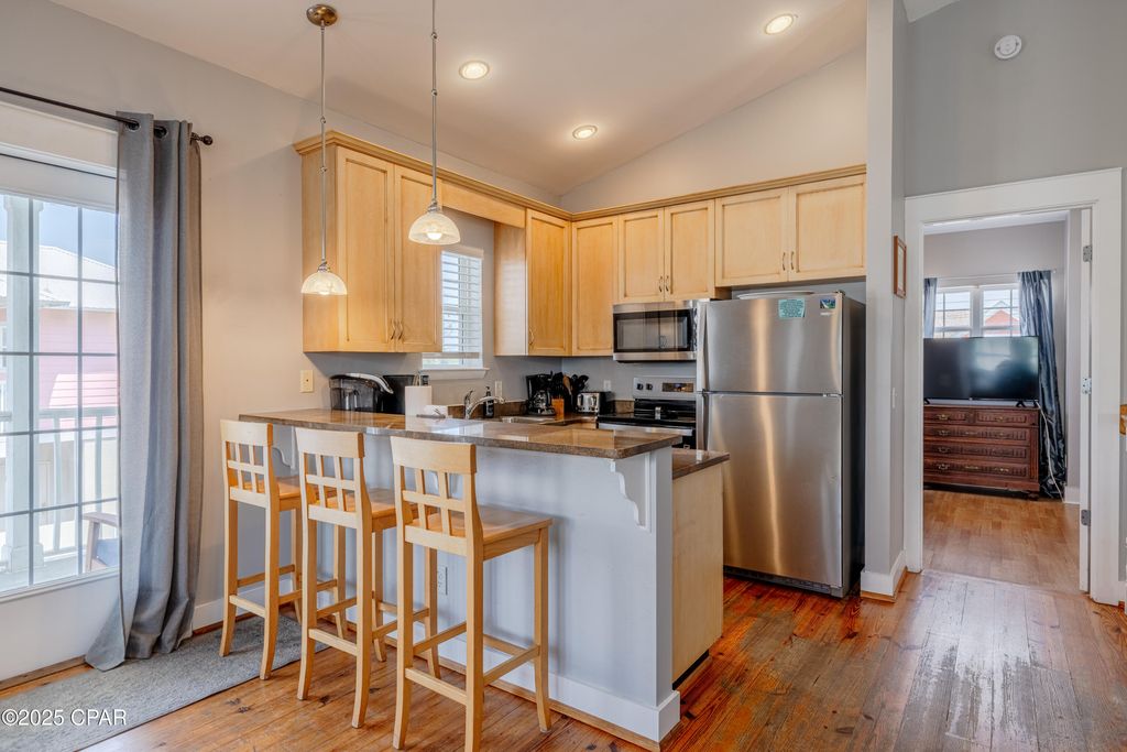 Image 33 of property listing at 8410 Thomas Drive 4, Panama City Beach, FL 32408