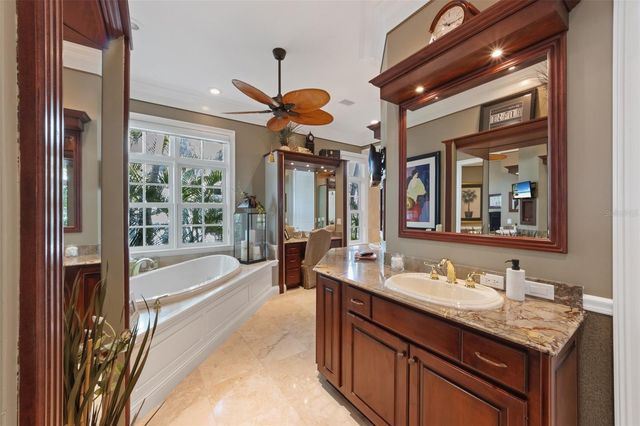 12914 YACHT CLUB PLACE, Cortez, FL 34215