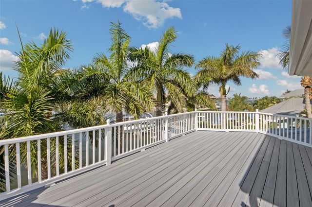 12914 YACHT CLUB PLACE, Cortez, FL 34215