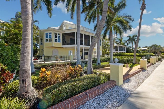 12914 YACHT CLUB PLACE, Cortez, FL 34215