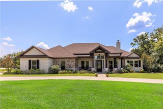 5057 Vintage Oaks Court, College Station, TX 77845