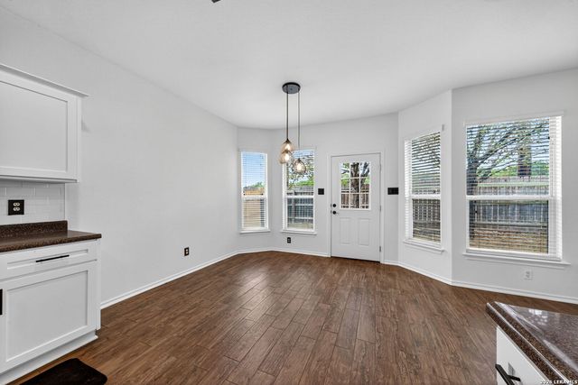 21919 Goldcrest Run, San Antonio, TX 78260