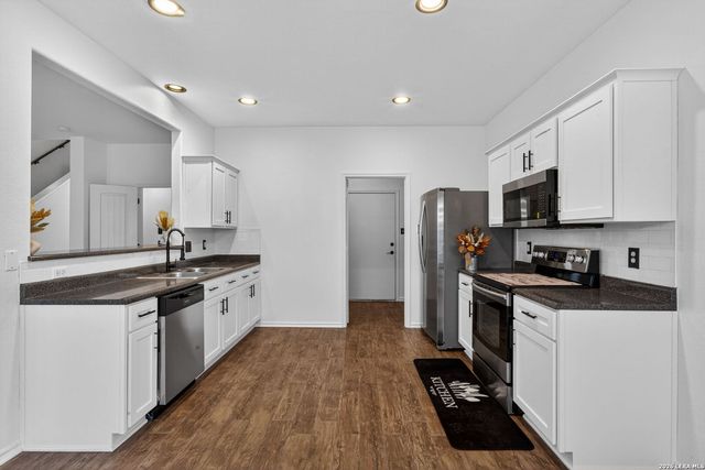 21919 Goldcrest Run, San Antonio, TX 78260