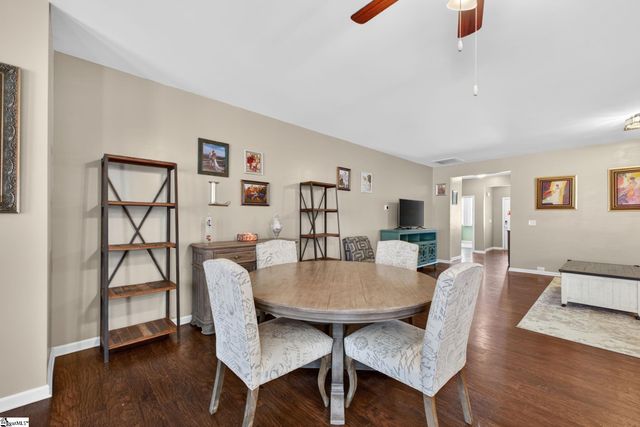 216 Lake Grove Road, Simpsonville, SC 29681