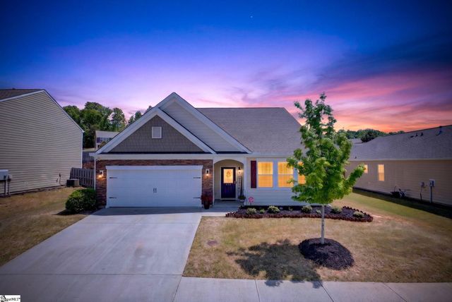 216 Lake Grove Road, Simpsonville, SC 29681