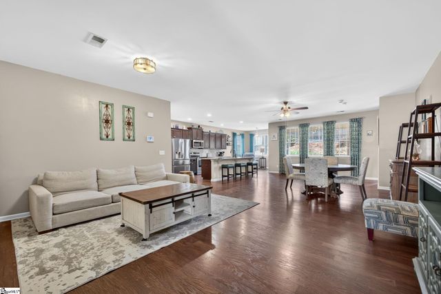 216 Lake Grove Road, Simpsonville, SC 29681