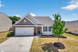 216 Lake Grove Road, Simpsonville, SC 29681