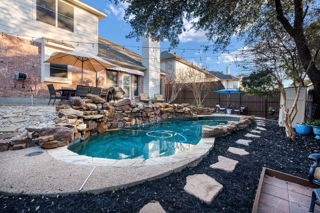 2313 Sunflower Lane, Flower Mound, TX 75028