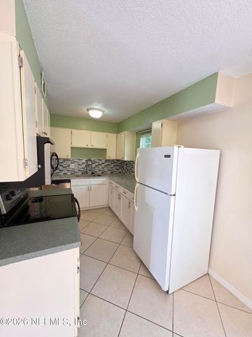 227 KETTERING Court, Orange Park, FL 32073