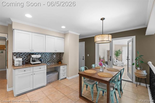 23501 Hickory Grove Lane, Novi, MI 48375