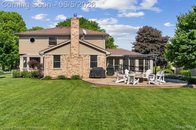 23501 Hickory Grove Lane, Novi, MI 48375