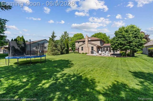 23501 Hickory Grove Lane, Novi, MI 48375