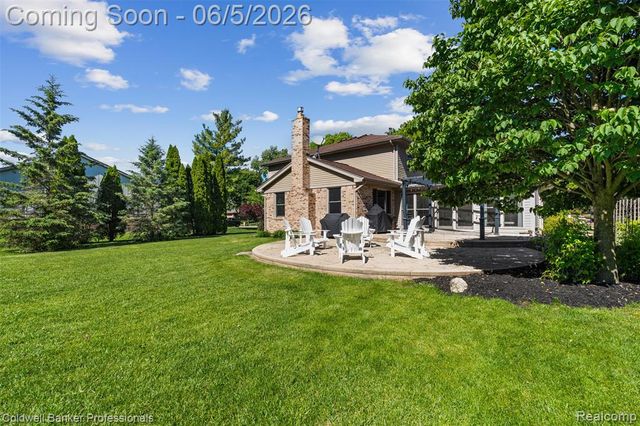 23501 Hickory Grove Lane, Novi, MI 48375