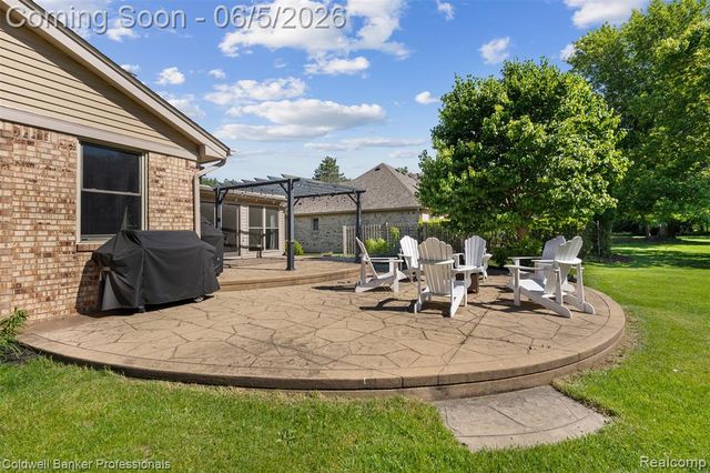 23501 Hickory Grove Lane, Novi, MI 48375