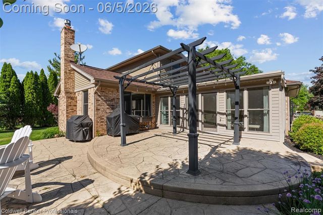 23501 Hickory Grove Lane, Novi, MI 48375