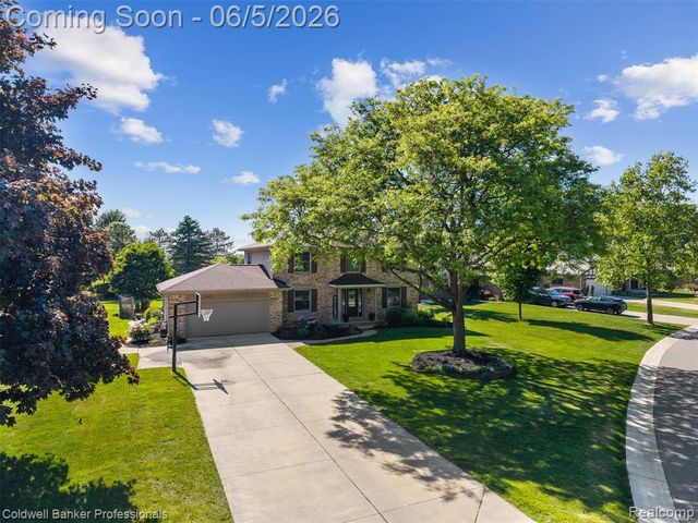 23501 Hickory Grove Lane, Novi, MI 48375