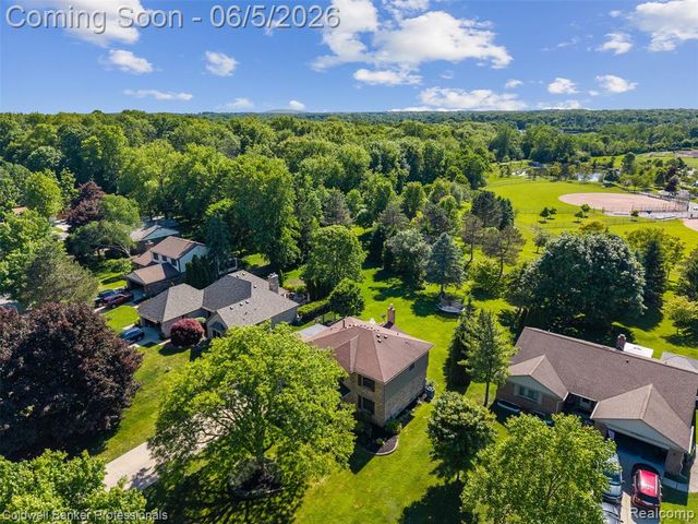 23501 Hickory Grove Lane, Novi, MI 48375