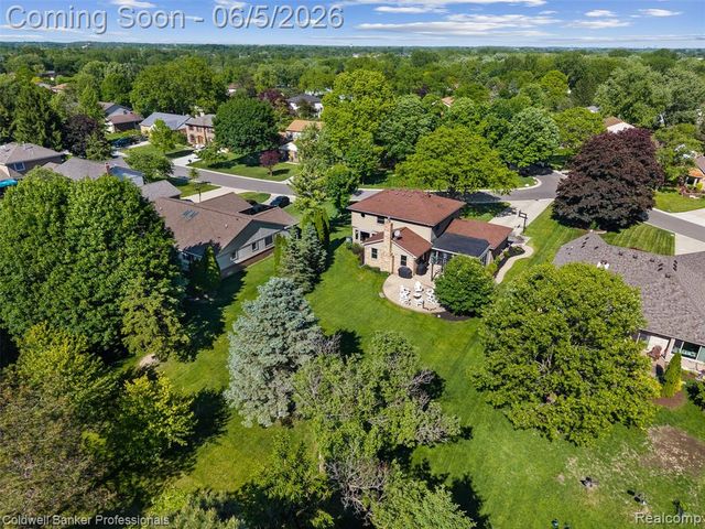 23501 Hickory Grove Lane, Novi, MI 48375