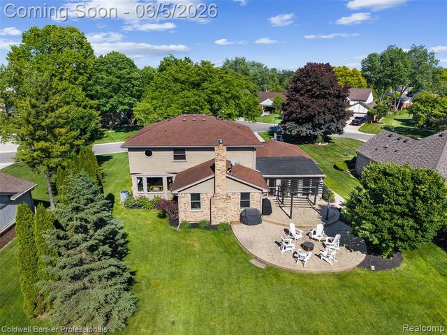23501 Hickory Grove Lane, Novi, MI 48375