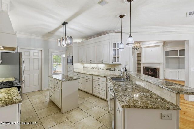 520 Ridge Circle, Brandon, MS 39047