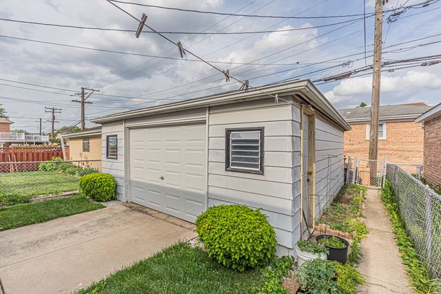5119 N Oriole Avenue, Harwood Heights, IL 60706