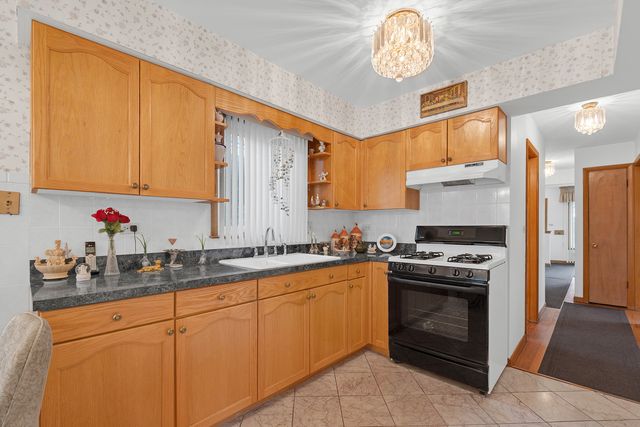 5119 N Oriole Avenue, Harwood Heights, IL 60706
