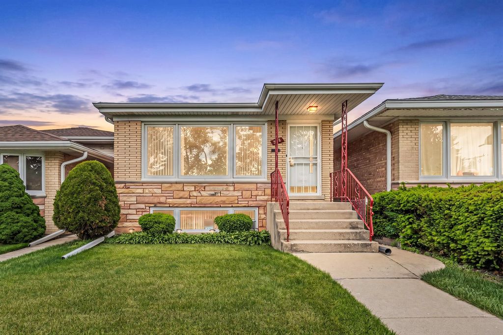 5119 N Oriole Avenue, Harwood Heights, IL 60706