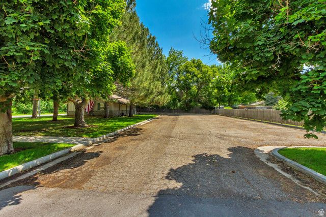 7300 E 200 S, Huntsville, UT 84317