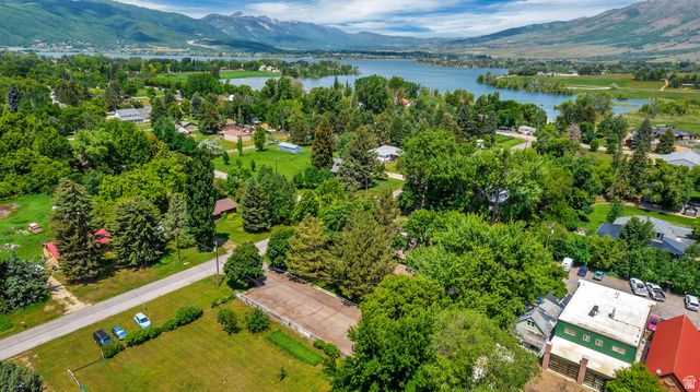 7300 E 200 S, Huntsville, UT 84317