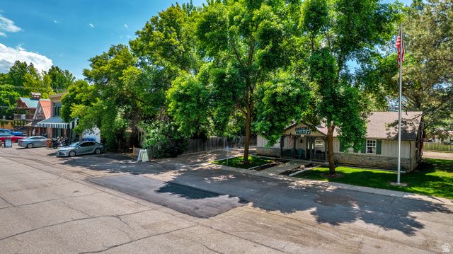 7300 E 200 S, Huntsville, UT 84317