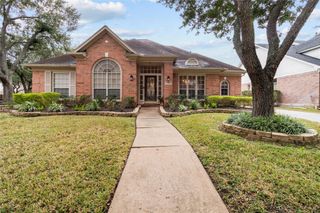 1510 Meadow Glade Court, Sugar Land, TX 77479