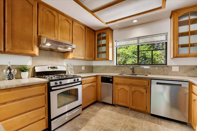 13022 Saint Gregory Pl, Grass Valley, CA 95949