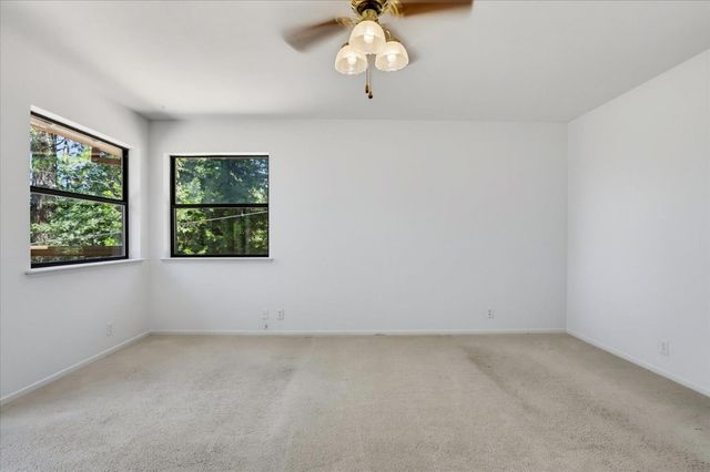 13022 Saint Gregory Pl, Grass Valley, CA 95949
