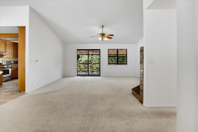 13022 Saint Gregory Pl, Grass Valley, CA 95949